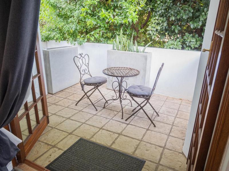 Kelkiewyn Waterkloof Guesthouse - image 9