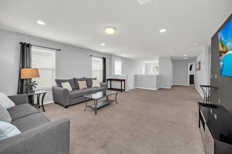 Modern Home - 6 Bedrooms With Private Pool & Spa 10 Minutes to Disney - image 27