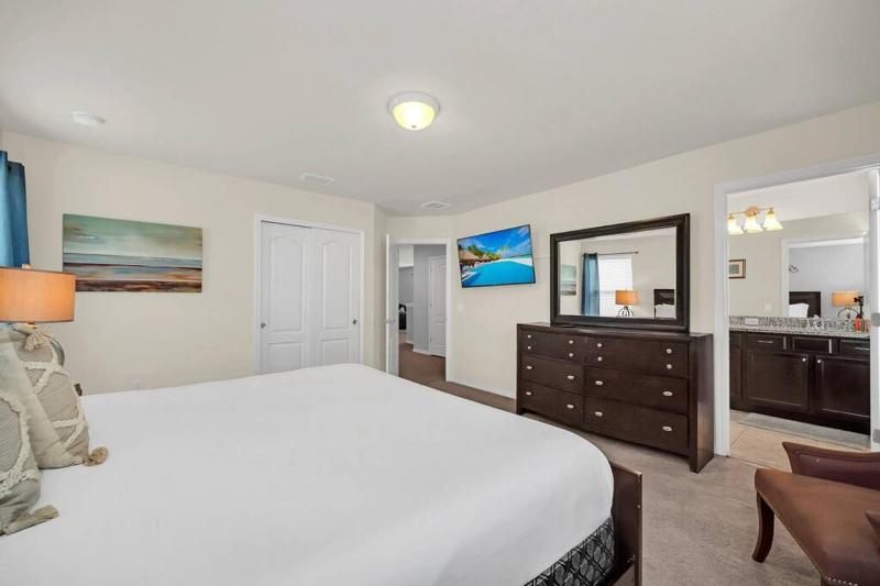 Modern Home - 6 Bedrooms With Private Pool & Spa 10 Minutes to Disney - image 45