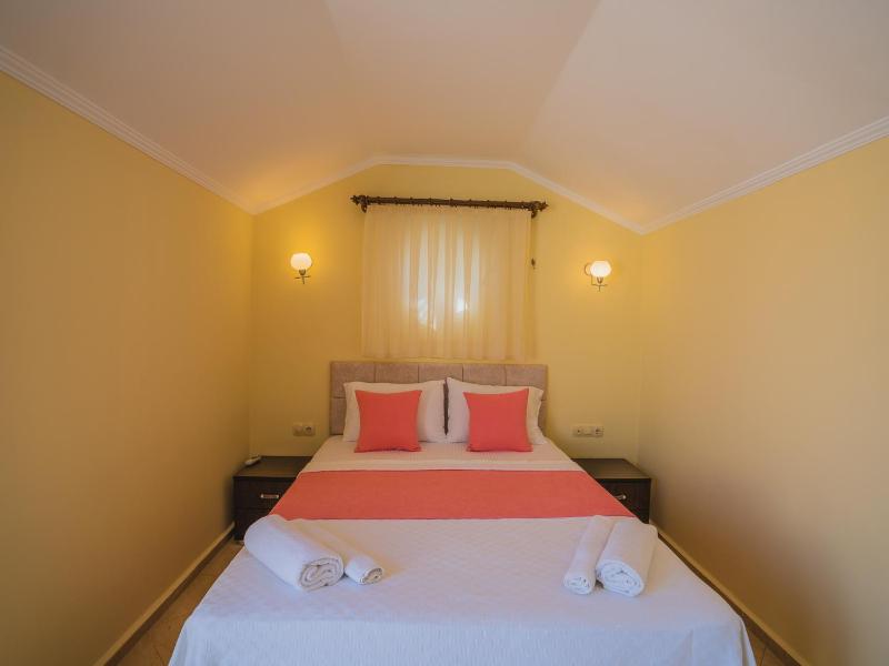 Sunset Beach Club Aqualettings Pearl 7 - image 19