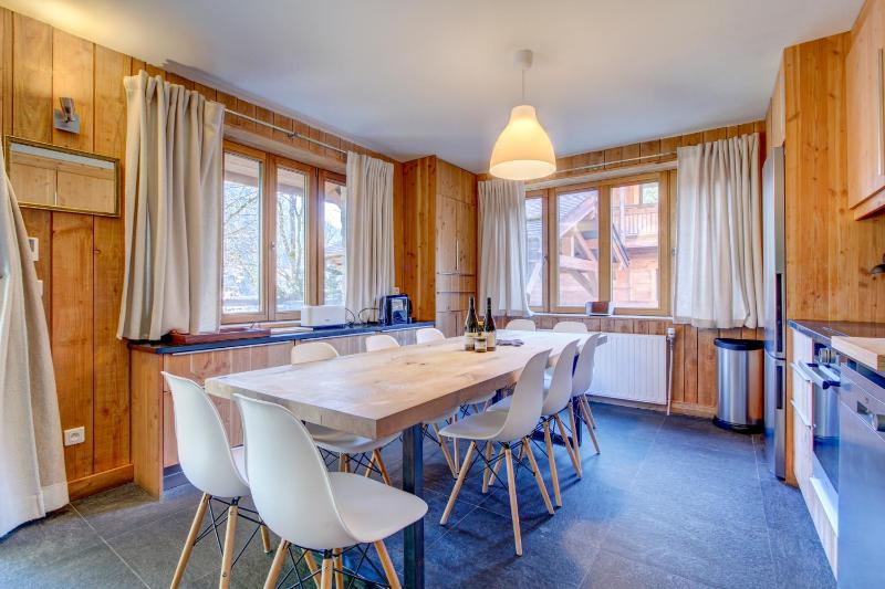 Four-Bedroom Apartment image 3