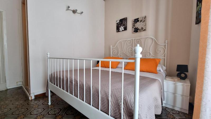 King Room with Balcony image 2