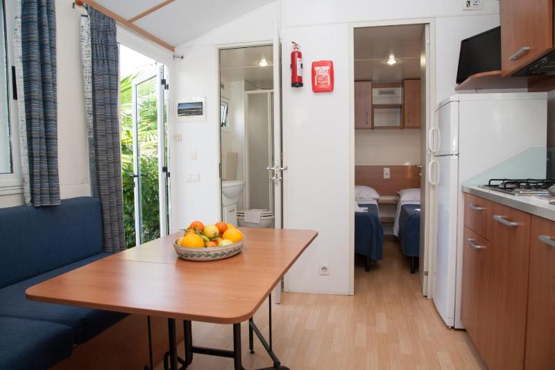 Mobile Home image 4