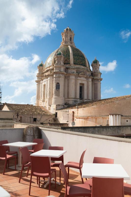 ZIBIBBO SUITES & ROOMS - Aparthotel in Centro Storico a Trapani - image 10