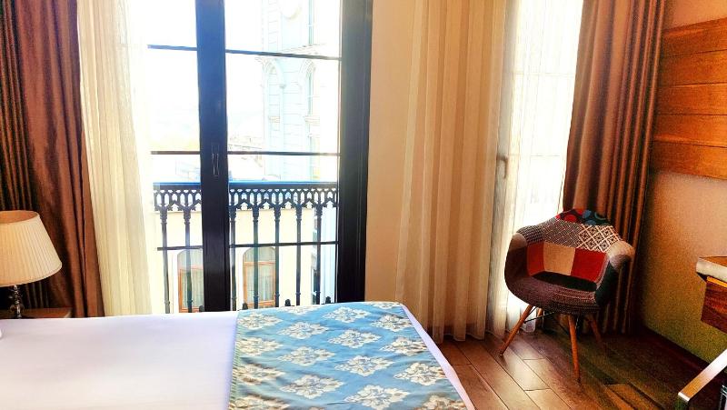 Standard Double or Twin Room image 4