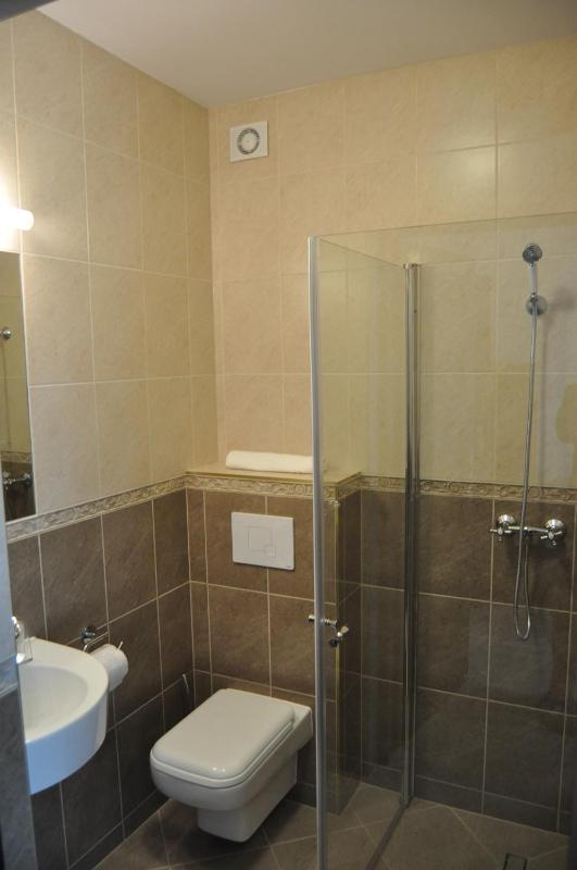 Single Room with Garden View image 2