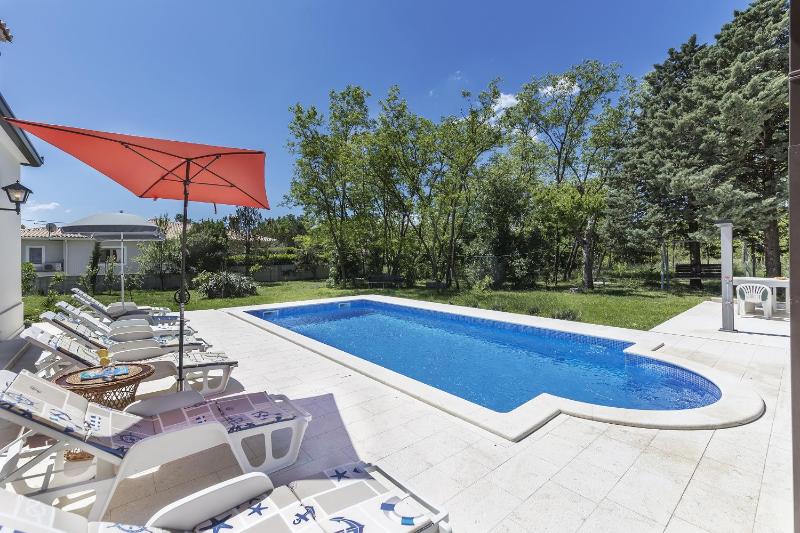 Villa Ana Labin for 12 person with 6 bedrooms & private pool - image 6