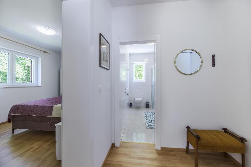 Villa Ana Labin for 12 person with 6 bedrooms & private pool - image 43