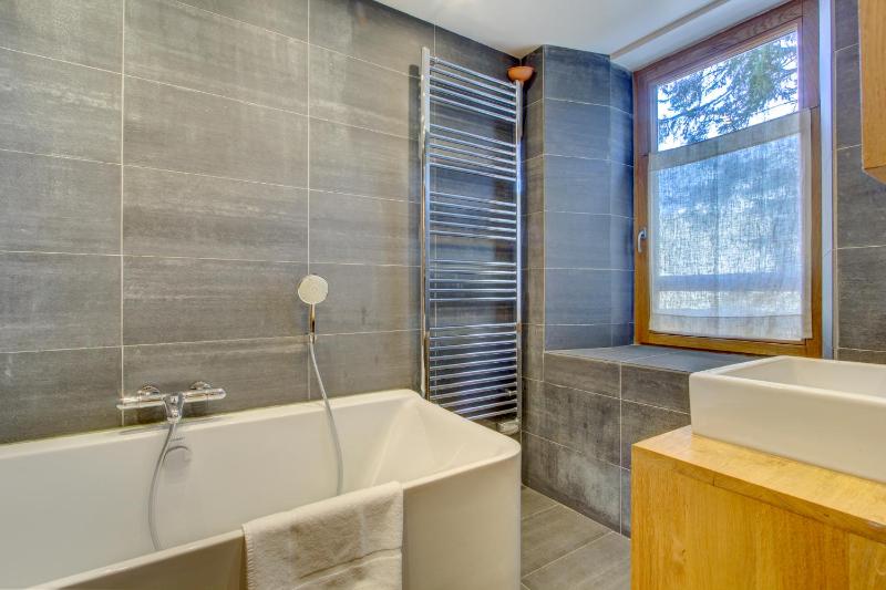 Three-Bedroom Apartment image 3