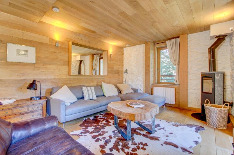 Three-Bedroom Apartment image 2