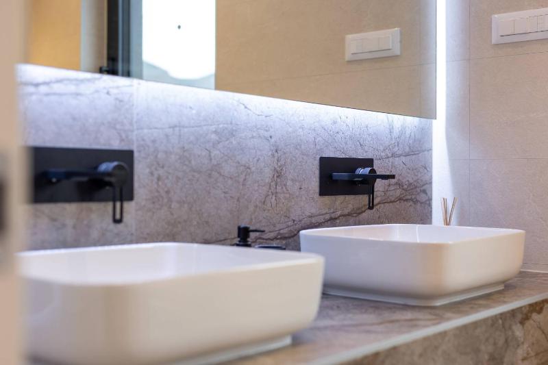 Luxury Villa Miamore - image 20