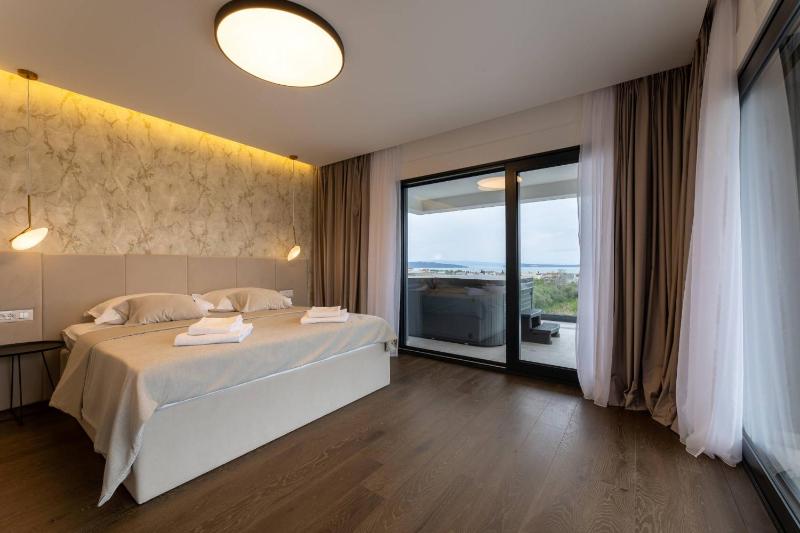 Luxury Villa Miamore - image 42