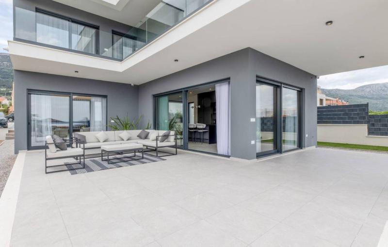Luxury Villa Miamore - image 16