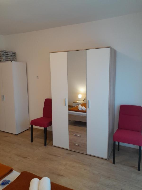 Apartment Dean - image 2