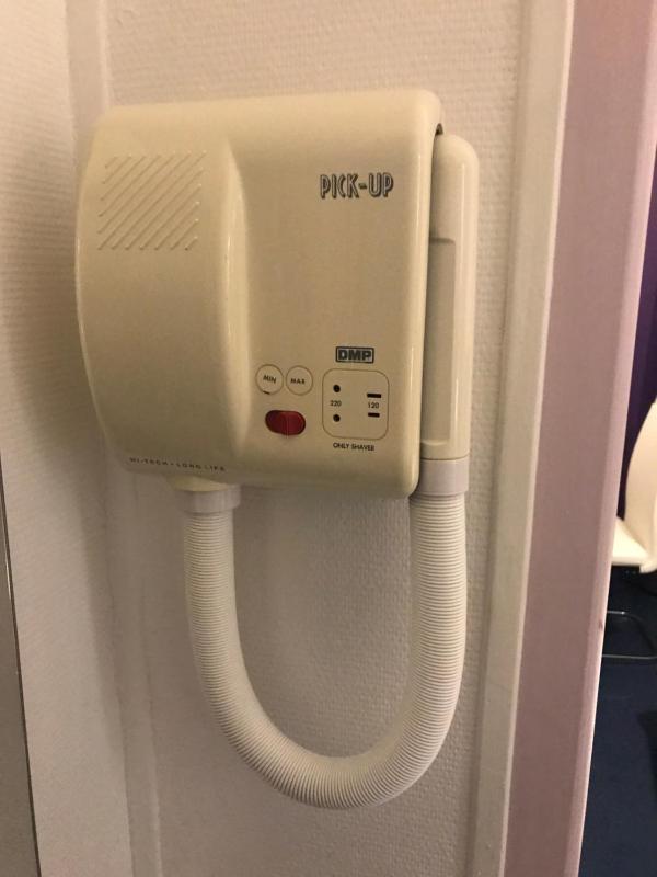 Standard Double Room image 3