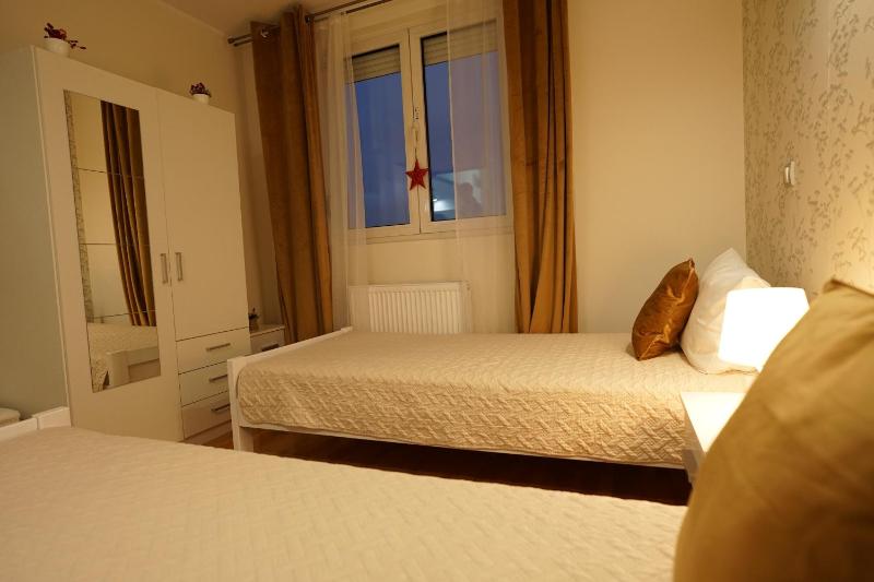 Belgrade Sky Apartment - image 14