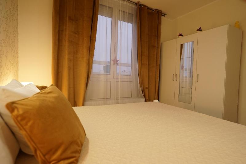 Belgrade Sky Apartment - image 6