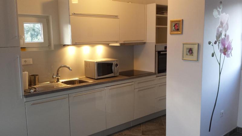 Apartment Ika - image 6