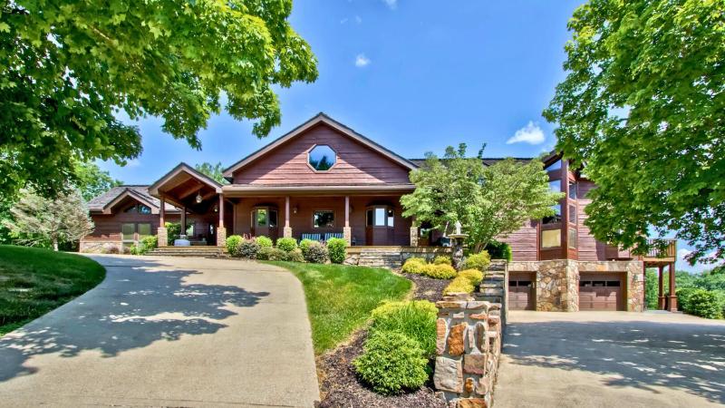 Douglas Lake Lodge in the Smoky Mountains - image 34