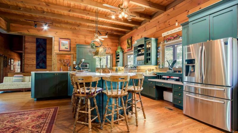 Douglas Lake Lodge in the Smoky Mountains - image 32