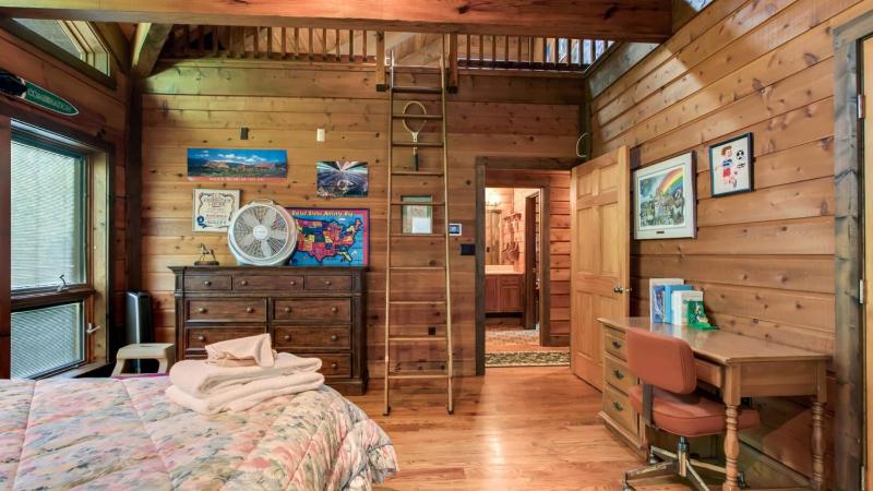 Douglas Lake Lodge in the Smoky Mountains - image 21