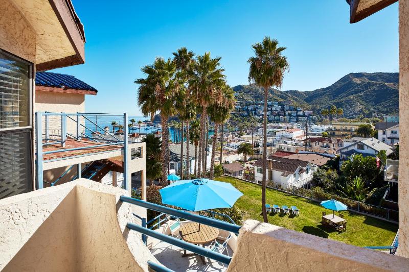 Deluxe Suite with Sea View image 4