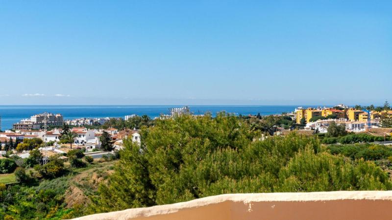 Tranquil sea view haven: 2BR with TerracePool - image 25