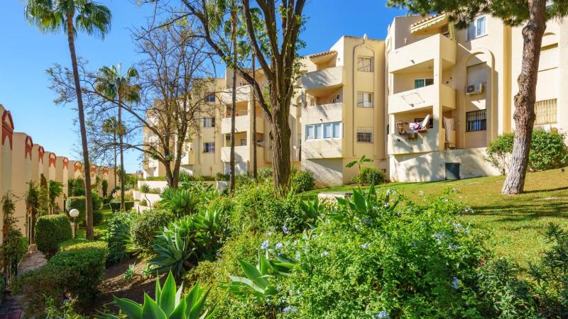 Tranquil sea view haven: 2BR with TerracePool - image 12