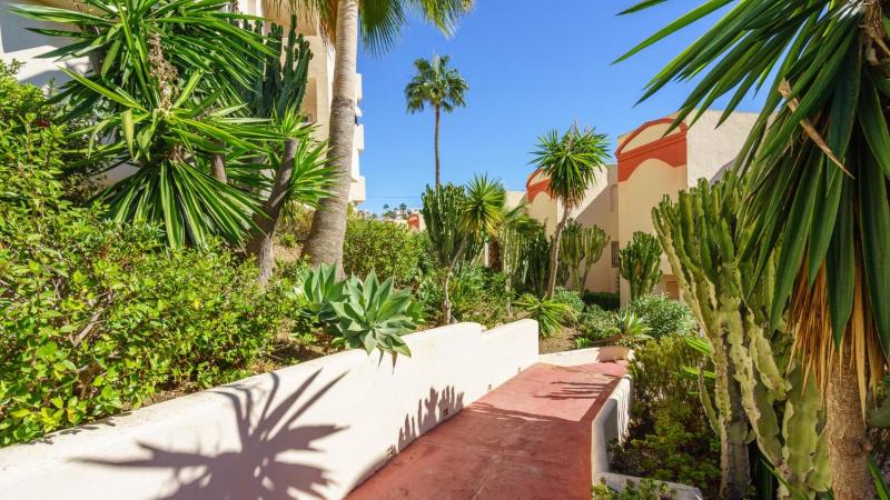 Tranquil sea view haven: 2BR with TerracePool - image 26