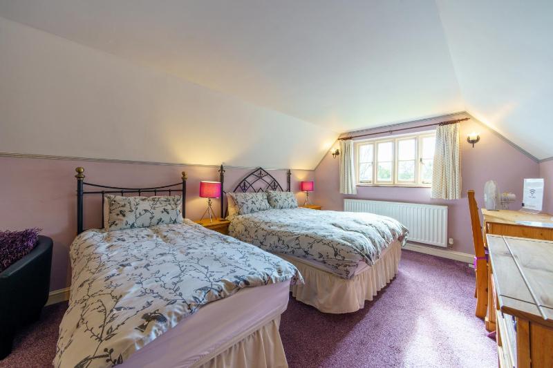 King Room image 4