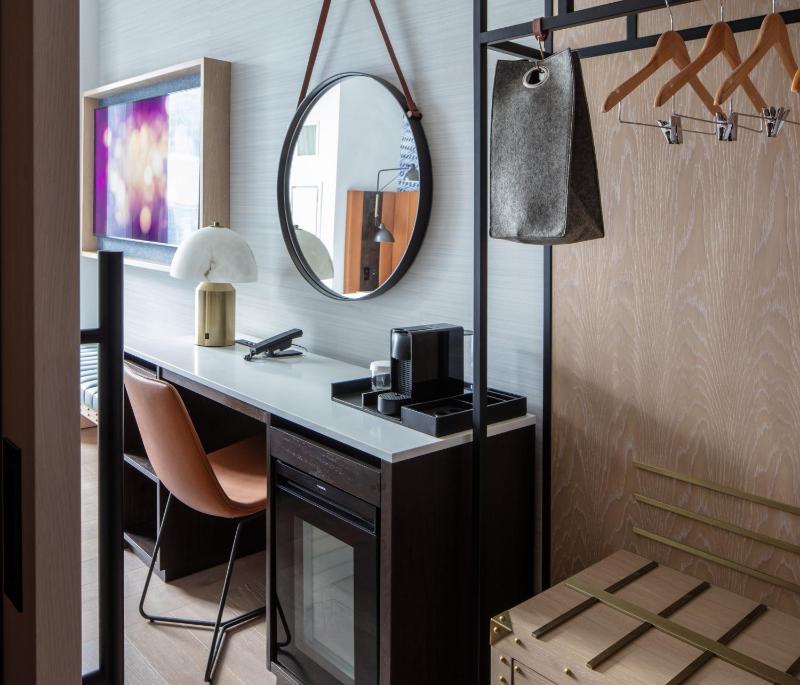 King Room image 1
