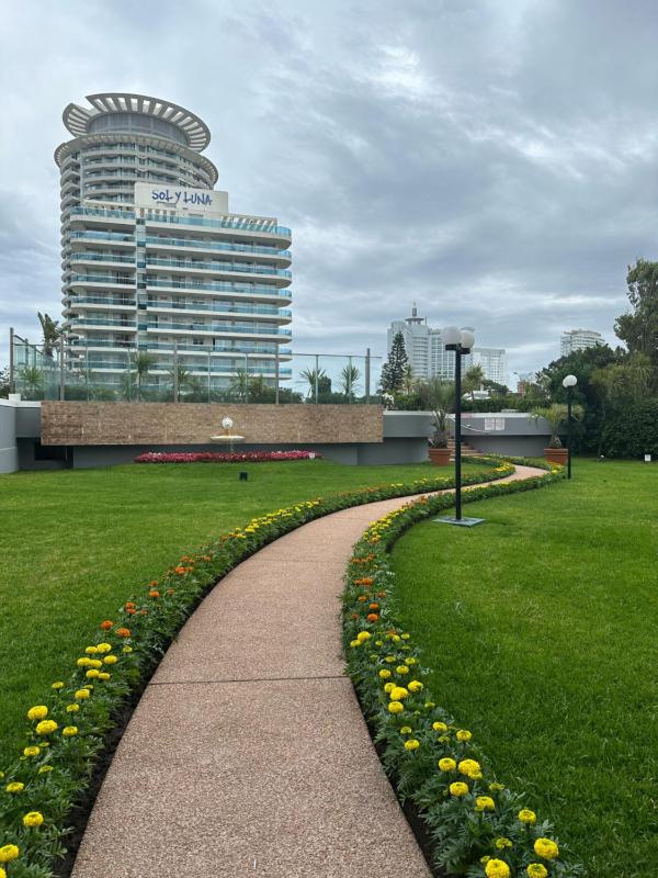 Hermoso apartamento Torre de categoría Long Beach en la mejor ubicación de Punta del Este - image 49