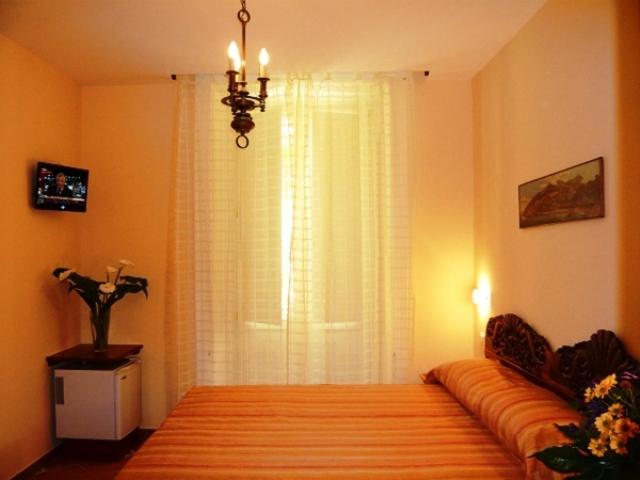 DolceVitaSorrento Guest House - image 2