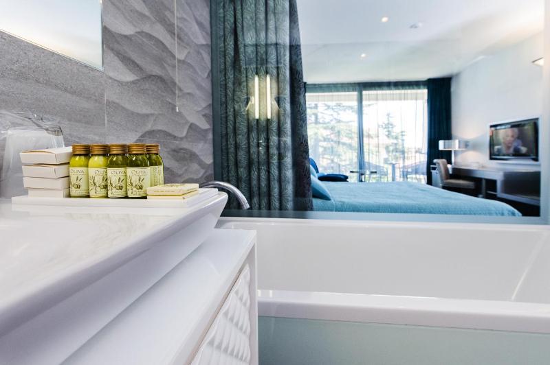 Triple Room image 4