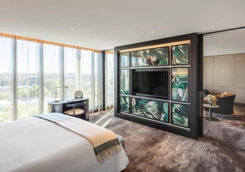 Jewel Suite image 3