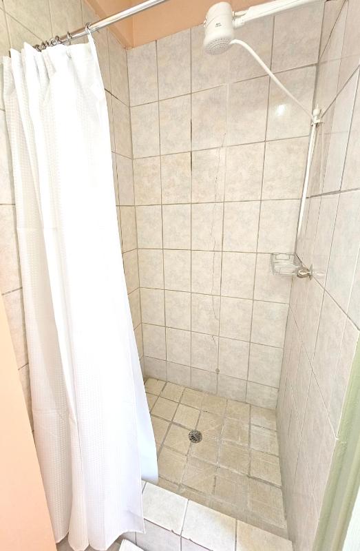 C&M Suites - image 16