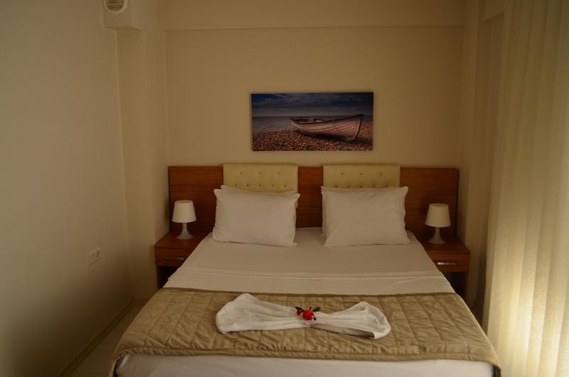 Single Room with Balcony image 2