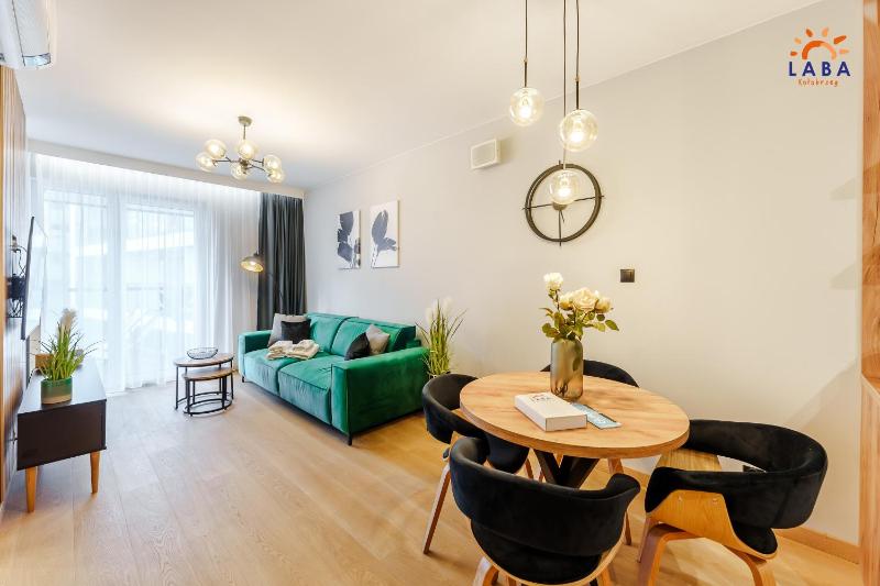 LABA Kołobrzeg Apartamenty Kasprowicza 20 Parking Basen Fitness Bawialnia w CENIE Parkplatz Schwimmbad Fitness Spielzimmer im PREIS - image 29