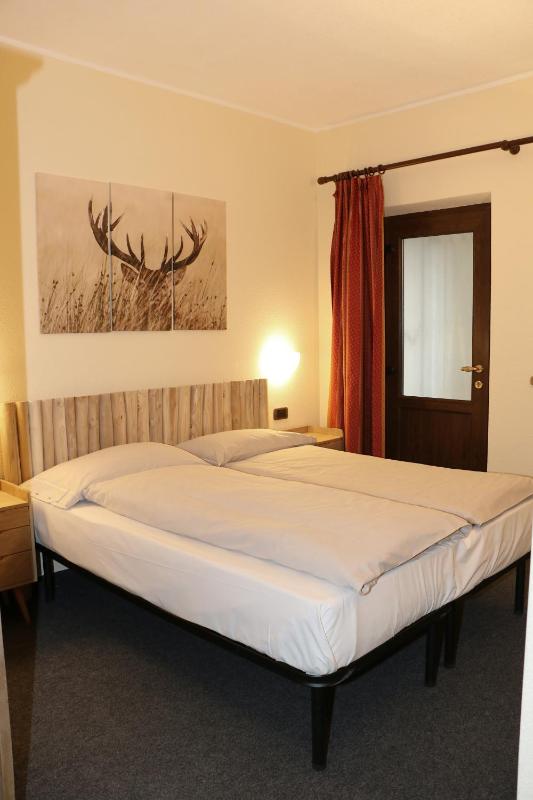 One-Bedroom Apartment (4 Adults) image 3