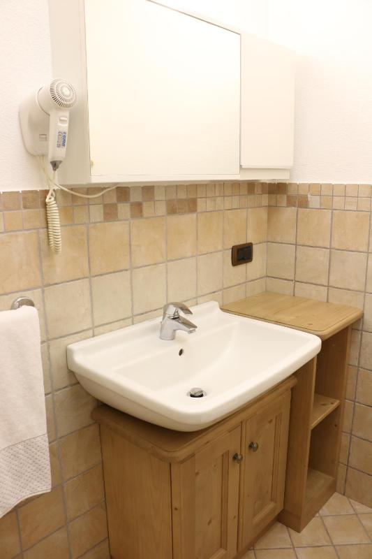 One-Bedroom Apartment (2 Adults) image 4