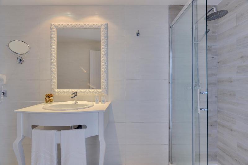 Suite image 3