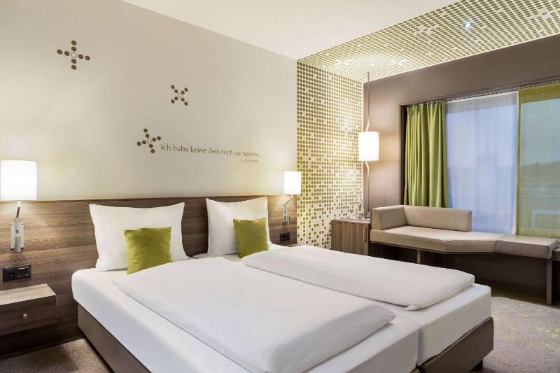 Deluxe Double Room image 1