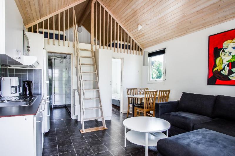 Two-Bedroom House image 3