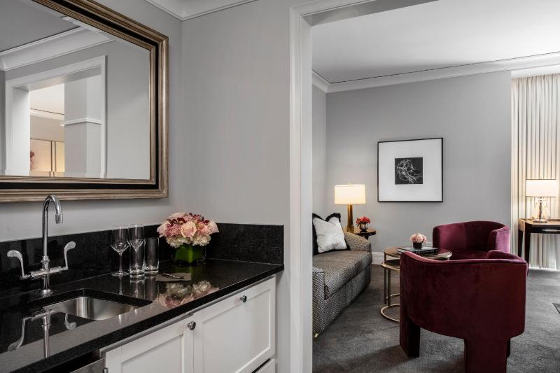 Junior Suite with Fireplace image 2