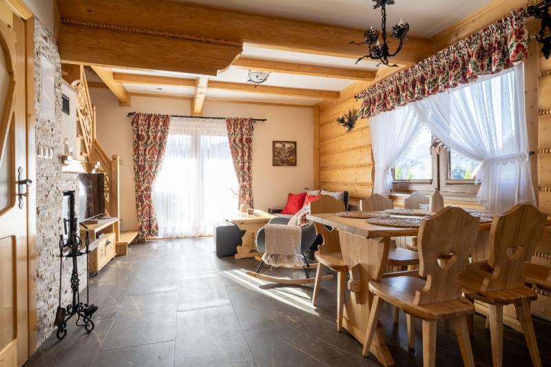 Chalet image 1