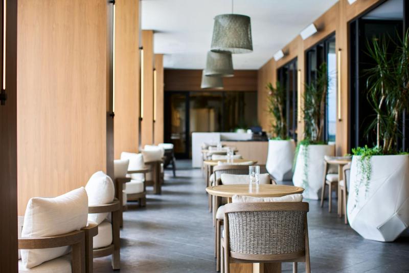 VEA Newport Beach A Marriott Resort & Spa - image 8