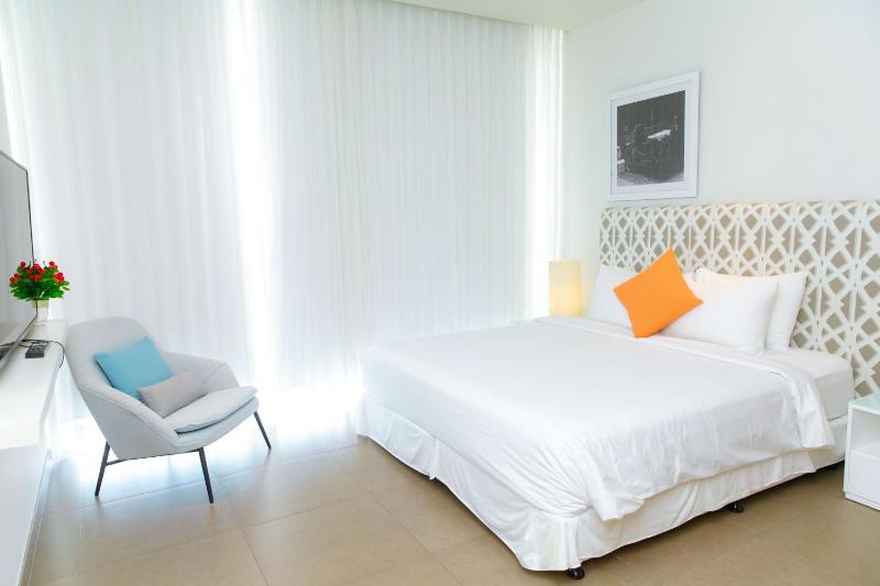 Beachfront Villa 4 Bedrooms Sanctuary Ho Tram Resort - image 16