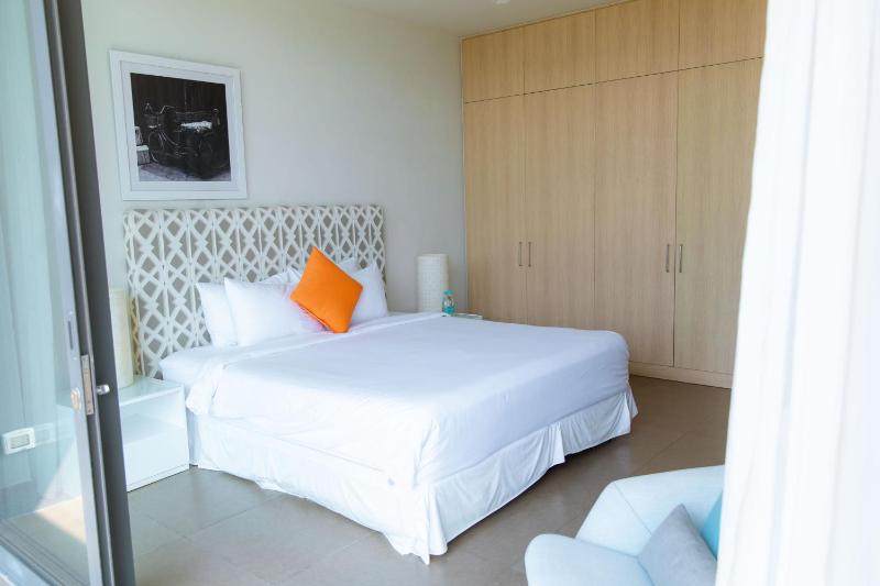 Beachfront Villa 4 Bedrooms Sanctuary Ho Tram Resort - image 6