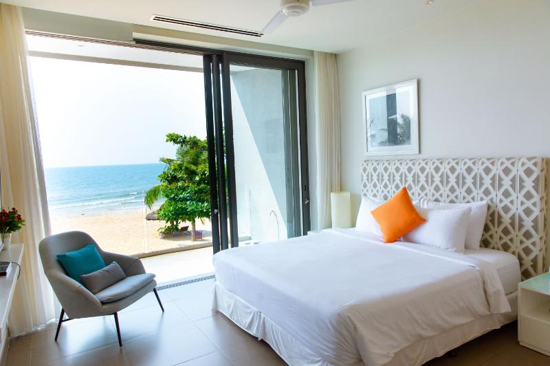 Beachfront Villa 4 Bedrooms Sanctuary Ho Tram Resort - image 26