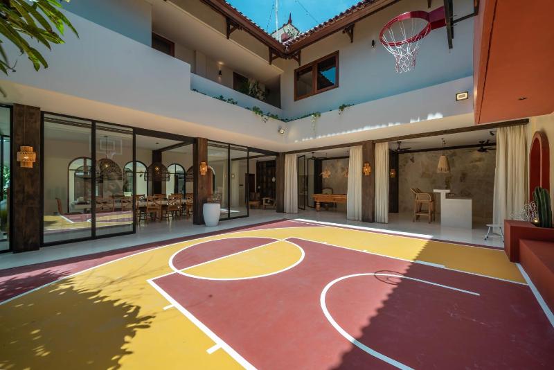 Casa Galicia - Spacious Central 7BR Villa Pool & Sunset Rooftop - image 46